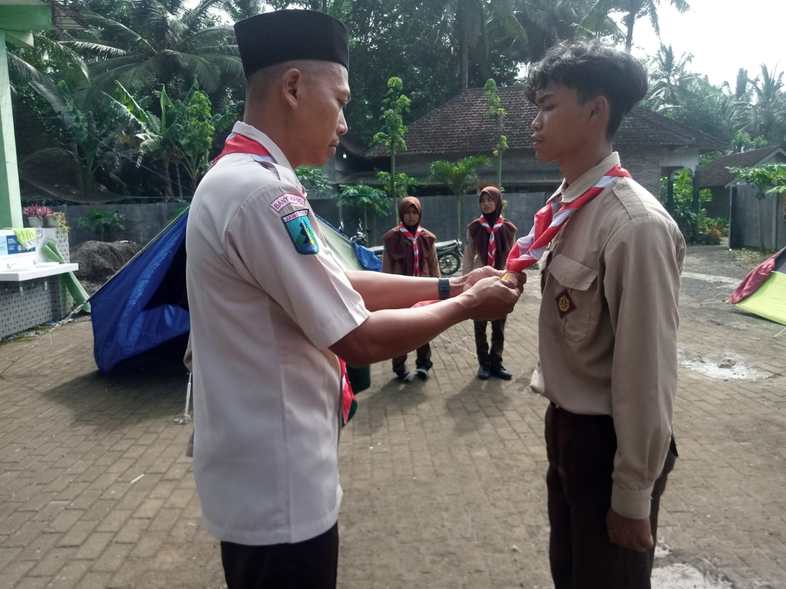 Penyematan Tanda Penegak