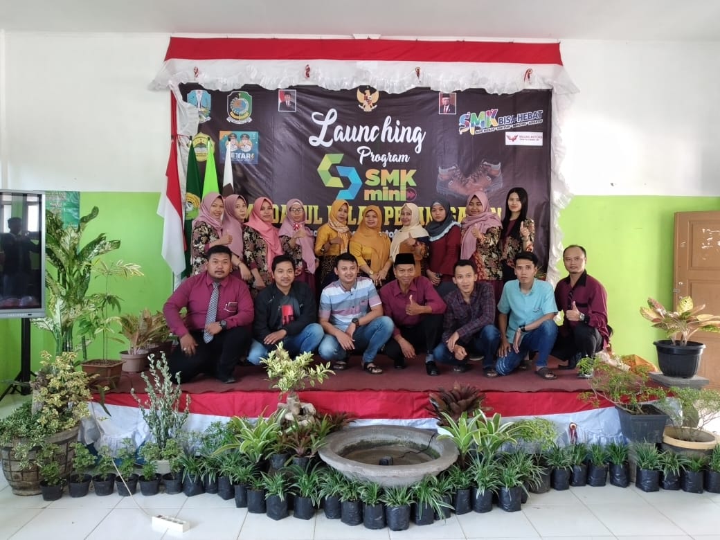 Foto Bersama Dewan Guru & DU/DI